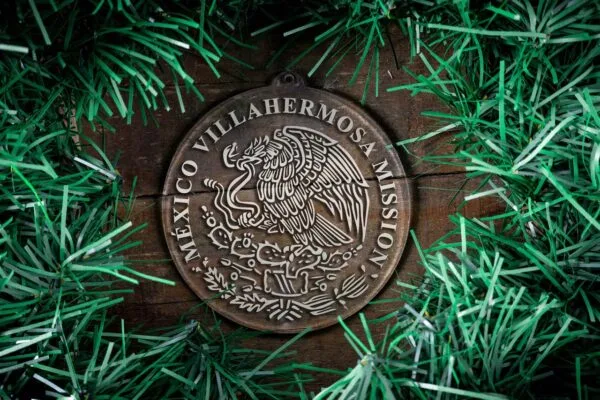 LDS Mexico Villahermosa Mission Christmas Ornament surrounded by a Simple Reef